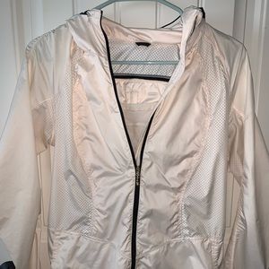 Lululemon wind breaker